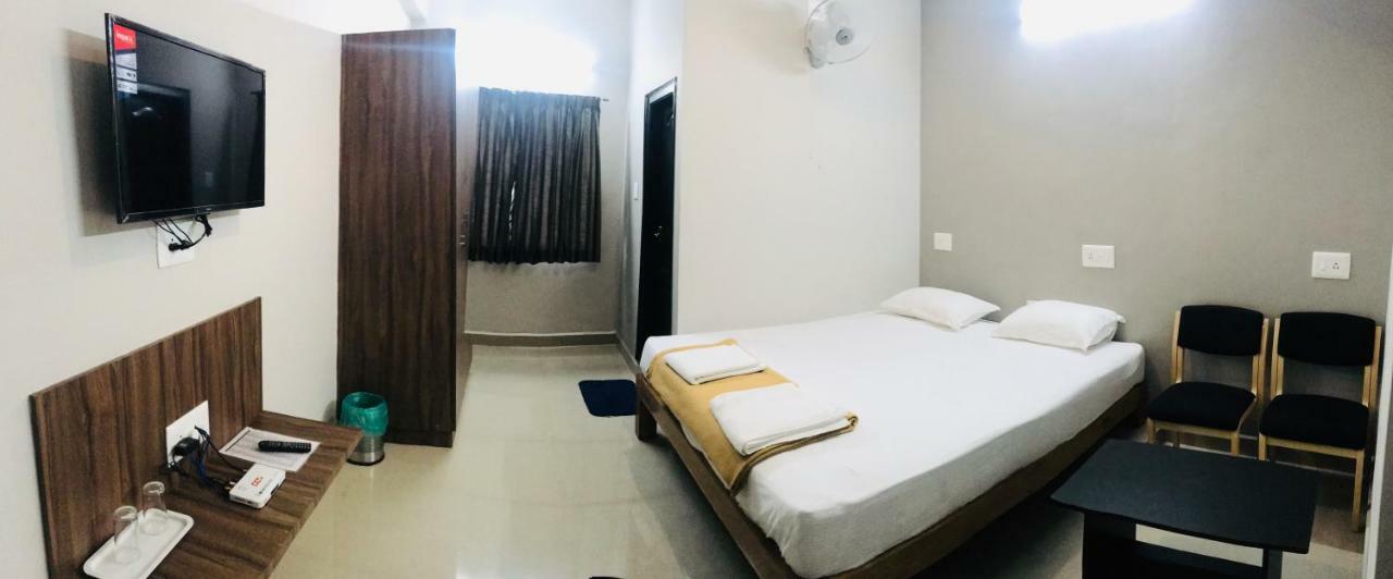 Отель Sharada Residency Somvarpet Экстерьер фото