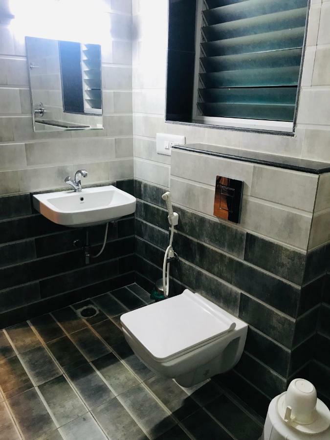 Отель Sharada Residency Somvarpet Экстерьер фото